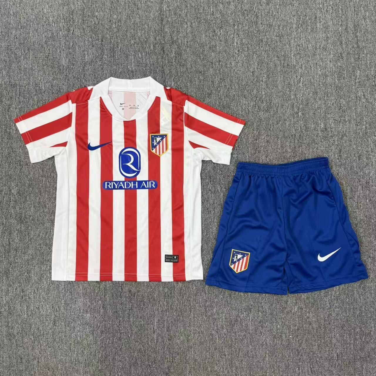 Ensemble Maillot Atletico Madrid Domicile 2025/26