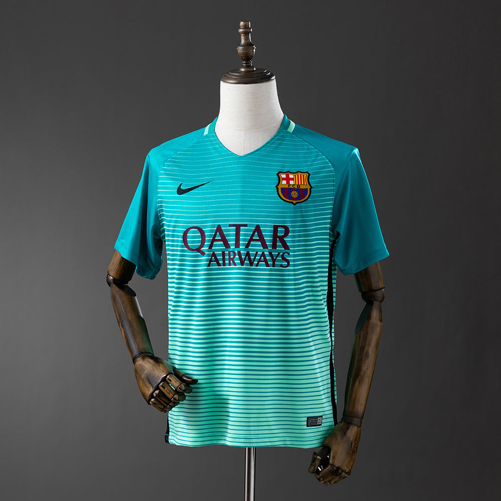 Retro Barcelona 16/17 third
