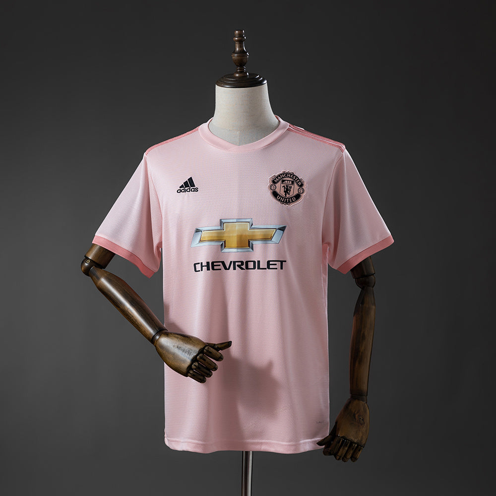 Manchester-United 18/19 Away Retro