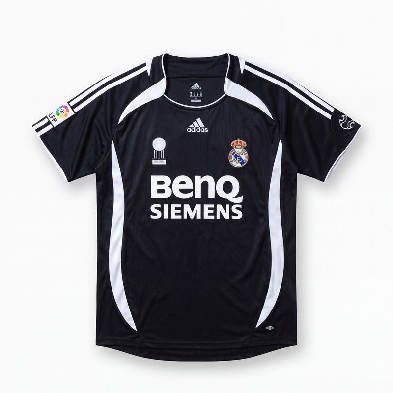 Real Madrid 10/11 Away Retro