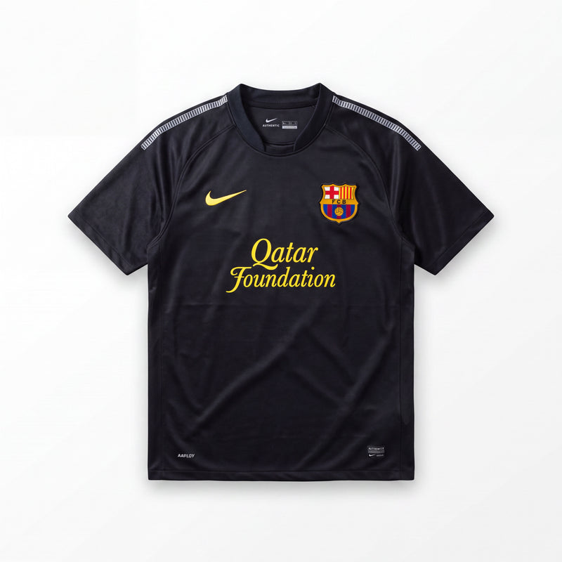 Retro Barcelona 11/12 away