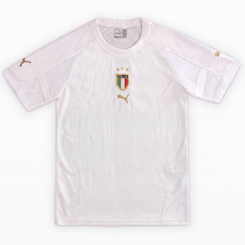 04 Italy Away