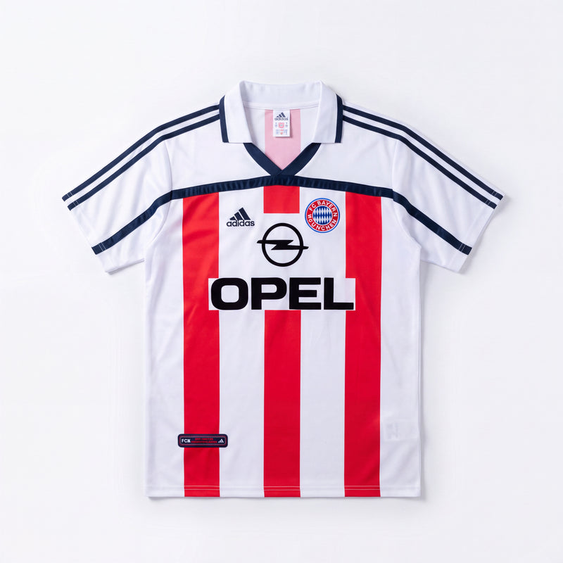Retro 00/02 Bayern Munich away