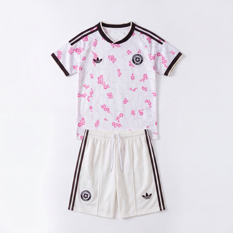 Chile 2026/27 Away Ensemble